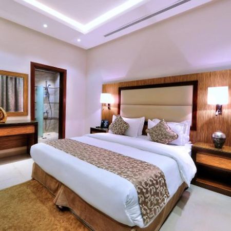 Auris Al Fanar Suites Rijád Exteriér fotografie